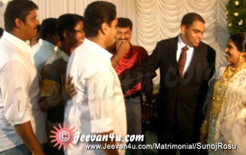 Sunoj Rosu Wedding Photos Kanjirappally